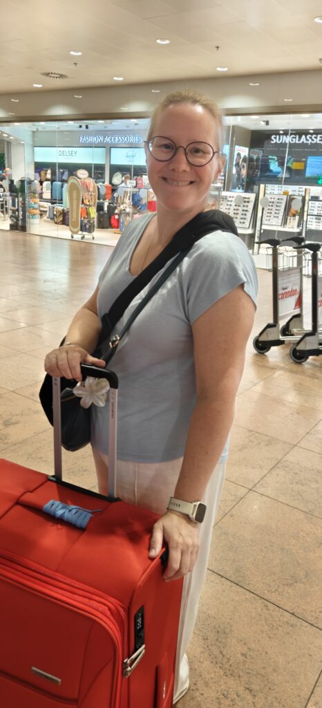Nadia klaar voor vertrek naar Zuid-Afrika in Brussels Airport