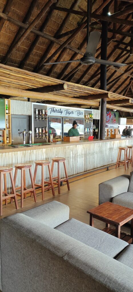 Bar met uitzicht over Pongola Game Reserve